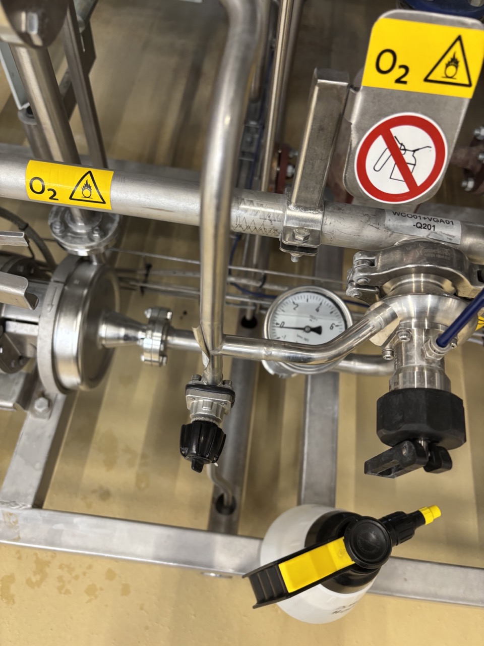 O₂ gully valve — must be closed during CIP