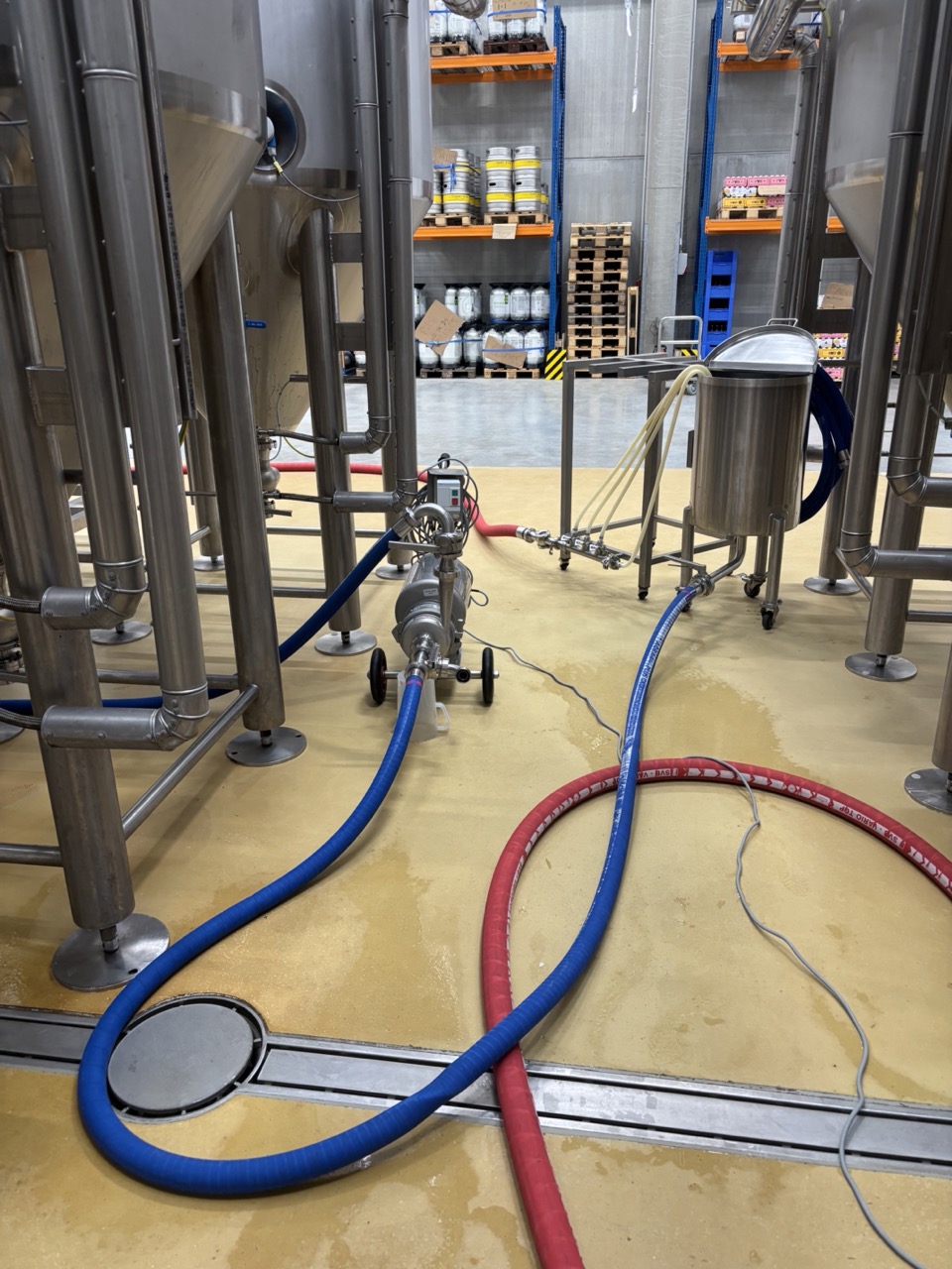 Overview — kegger and dosing tank connection